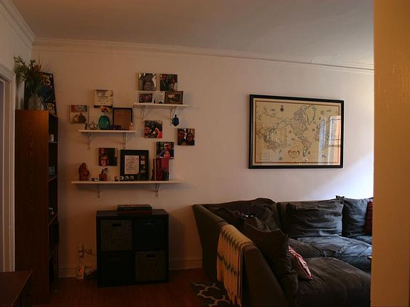 2nd image of 4509 N Greenview Ave APT 2E