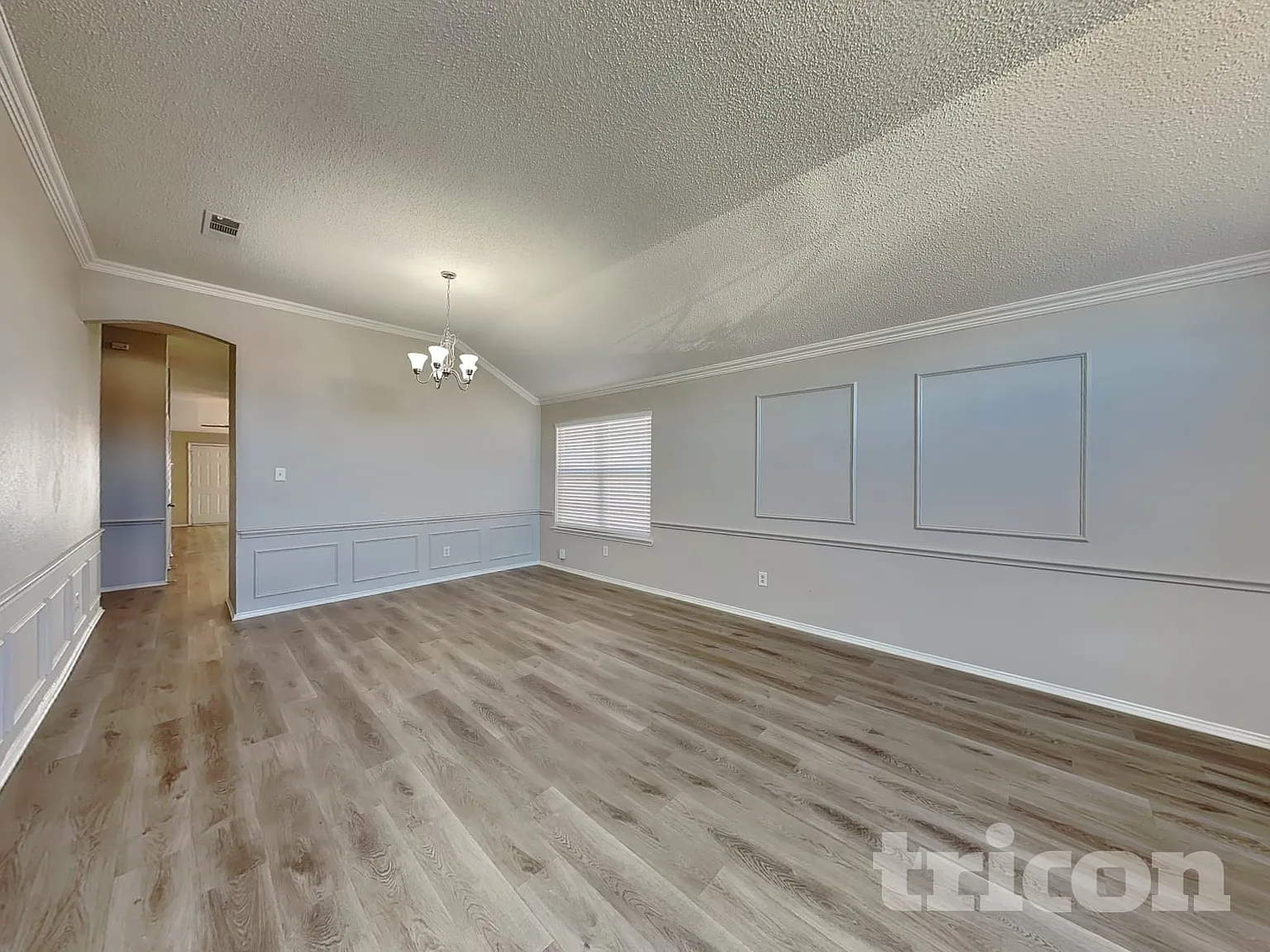 304 Dakota Drive Arlington TX — Photo 4