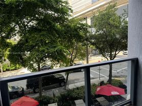31 SE 6th St