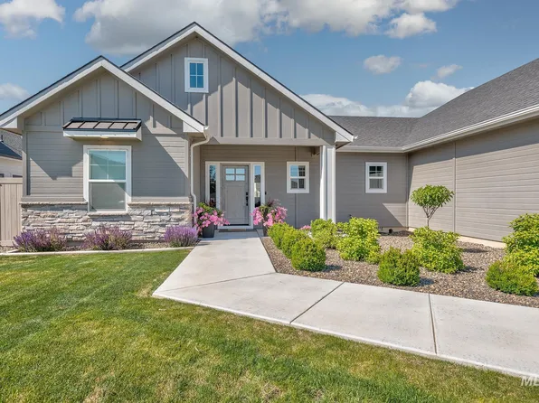 211 NE 8th St, Fruitland, ID 83619