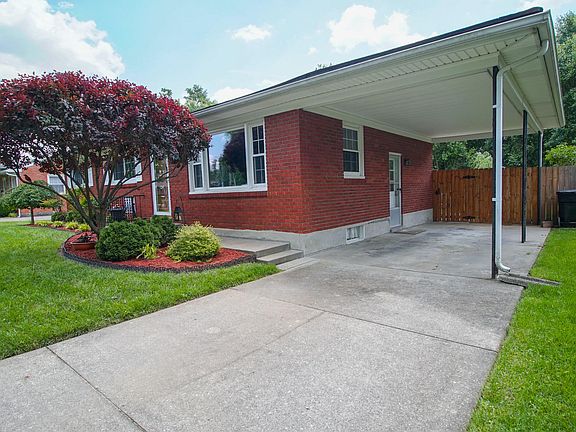 2nd image of 4228 Lynnbrook Dr