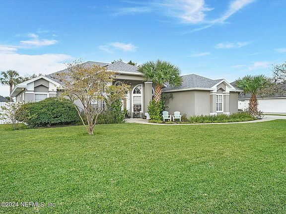 3rd image of 11381 KINGSLEY MANOR Way