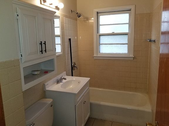 4th image of 14518 Kentucky Ave