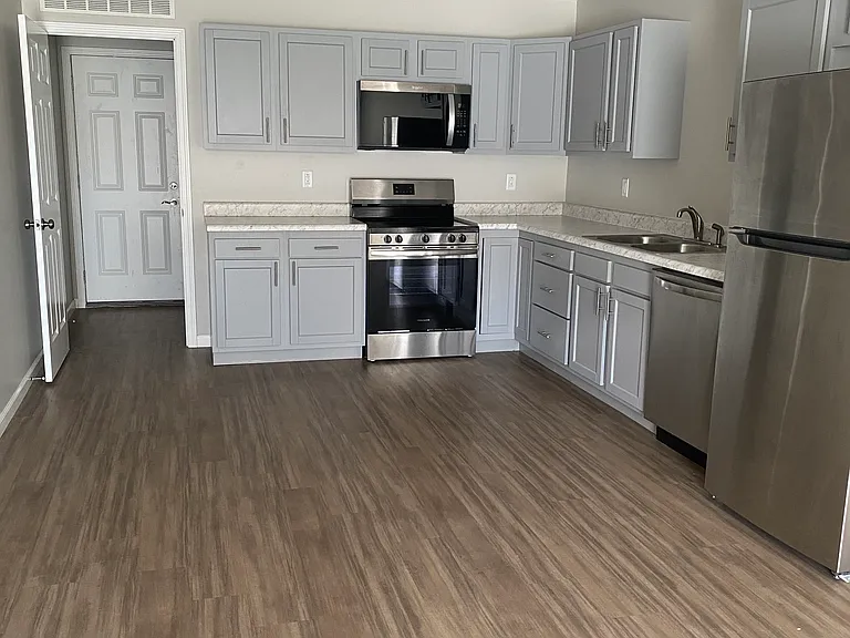 112 Campbell St #112 — Photo 5