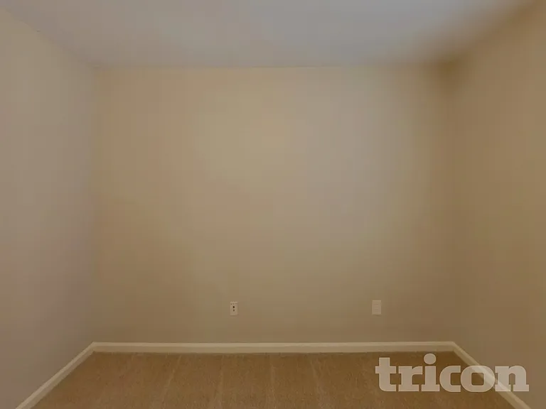 253 Aershire Ct — Photo 9