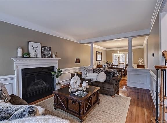 5th image of 14208 Carlton Woods Ln