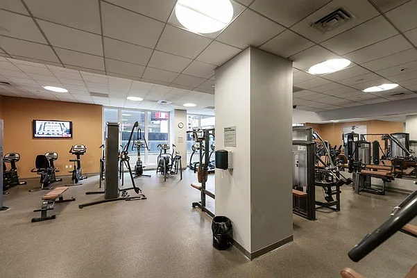 Rented by Compass | media 18