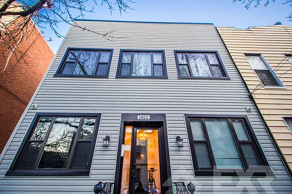 Rented by EXR | media 26