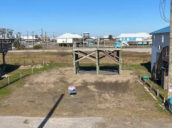 119 Pompano Ln, Grand Isle, LA 70358