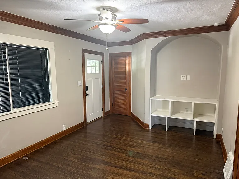 3816 Flora Ave — Photo 9