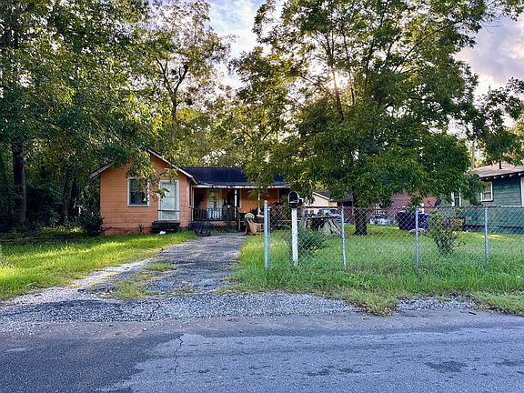 4th image of 5063 Railroad Ave