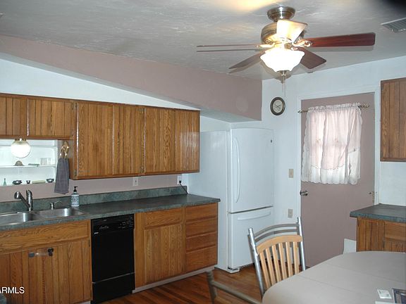 3rd image of 16585 W WILLOW Avenue