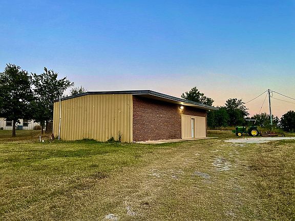 3rd image of 16018 County Road 3560