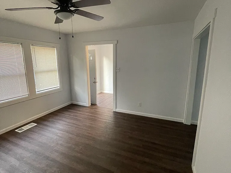 3225 Gifford St — Photo 18