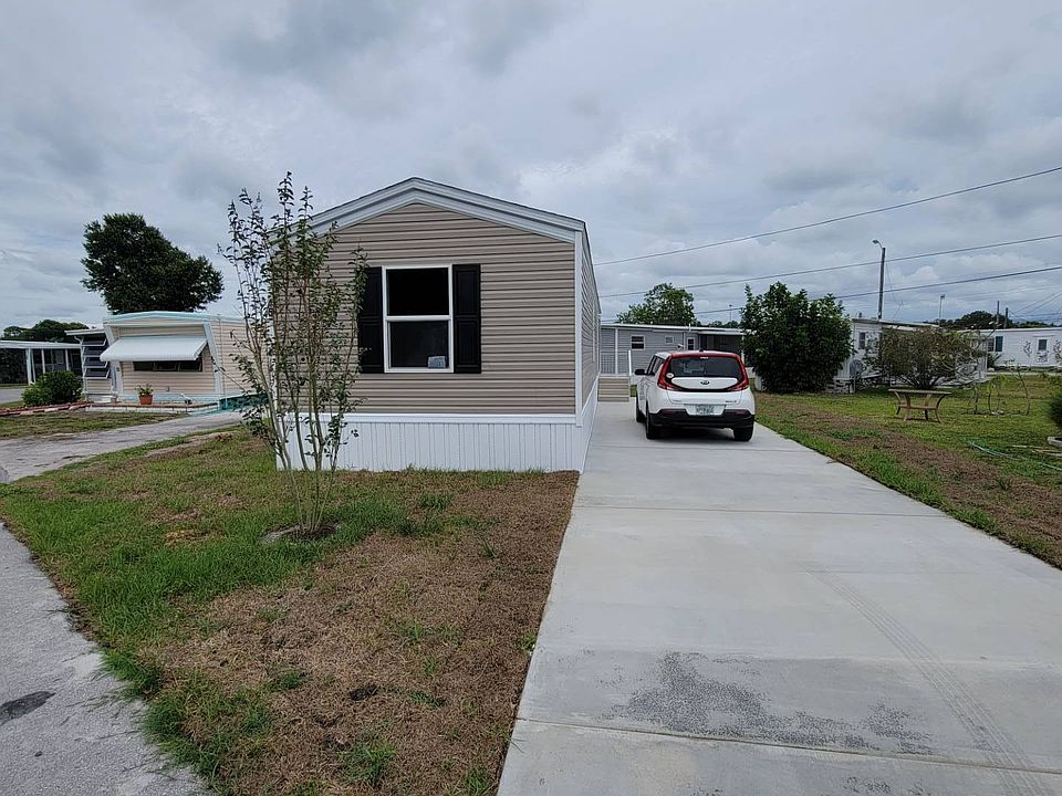 1st image of 7499 46th Ave N #45