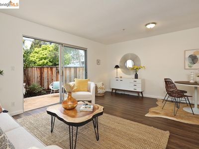 20115 Redwood Rd APT 11, Castro Valley, CA, 94546
