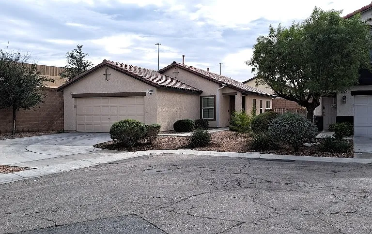 3011 Cantabria Ct — Photo 4