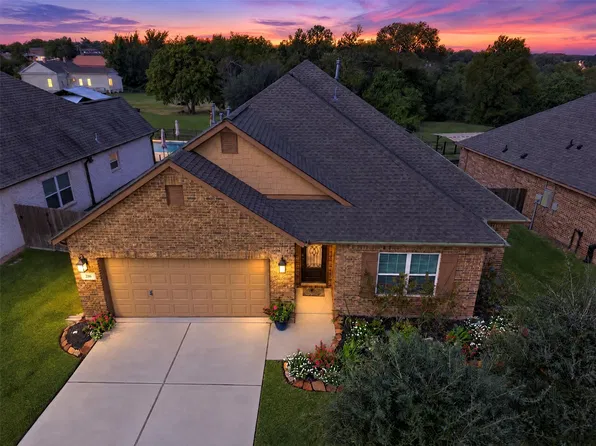 216 Racetrack Ln, Montgomery, TX 77356