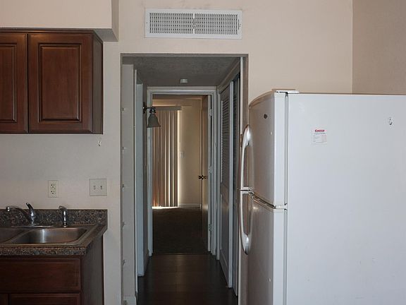 4th image of 1126 N Tucson Blvd