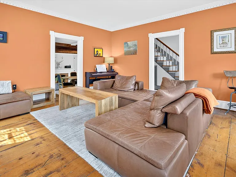 14 W Delaware Ave — Photo 8