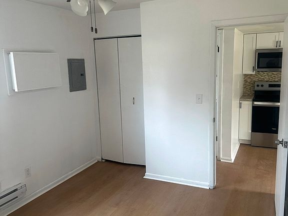 3rd image of 5890 Edson St #1