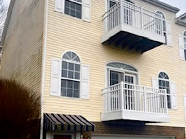 4005 Pelone Dr, Verona, PA 15147