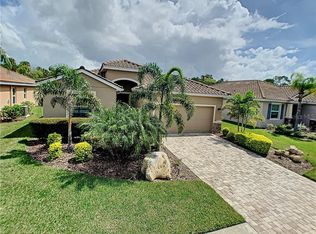 2938 Esmeralda Dr, Sarasota, FL 34243