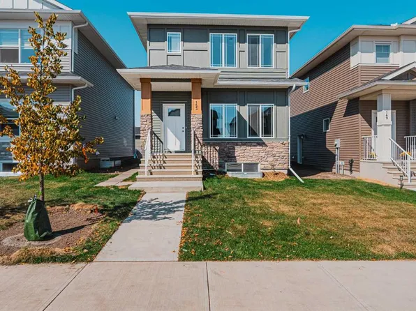 153 Dawson Wharf Rise, Chestermere, AB T1X 2X3