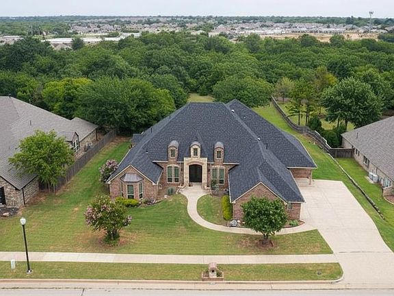 3rd image of 18808 Shilstone Way