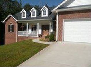 105 Emory Cove Dr, Harriman, TN 37748