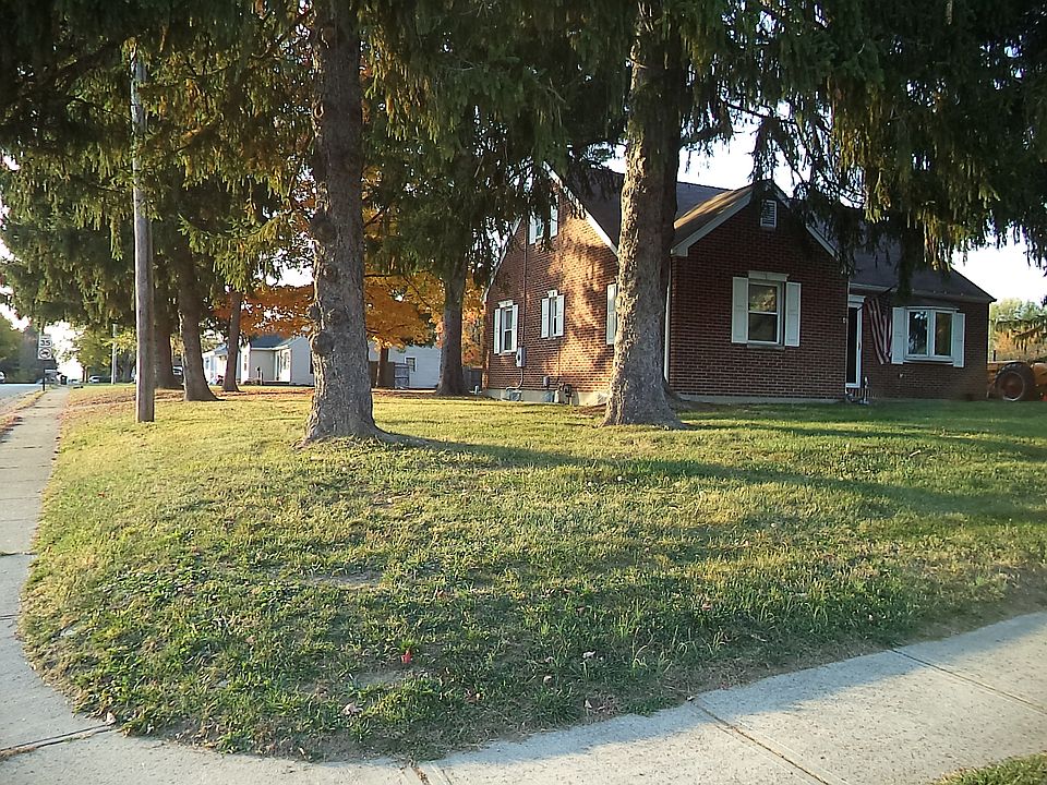 2nd image of 1348 S Detroit St