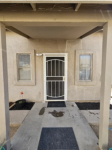 1221 S 11th Ave #2 Photo 1