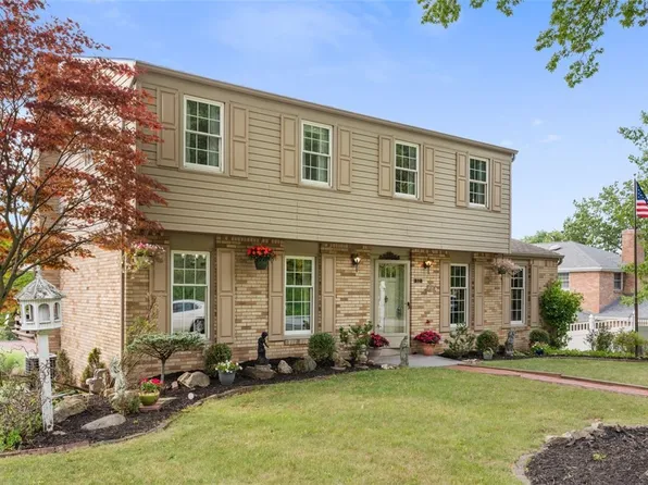 52 Gill Hall Rd, Clairton, PA 15025