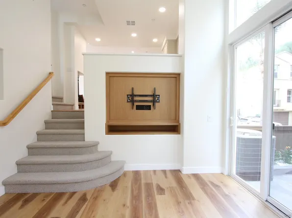 2884 Villas Way, San Diego, CA 92108