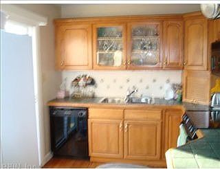 2nd image of 202 Woodbury Forest Dr