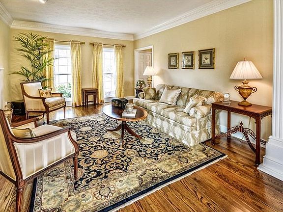 5th image of 1622 Blackburn Heights Dr
