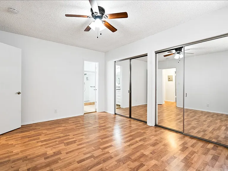 135 S Belmont St — Photo 11