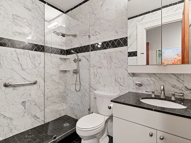 128 Marlborough St #2 — Photo 13