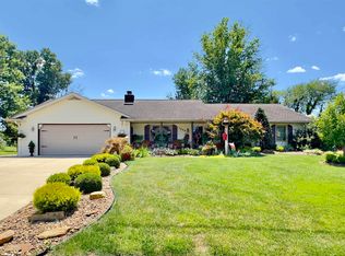 1528 Grandview Dr, Jasper, IN 47546