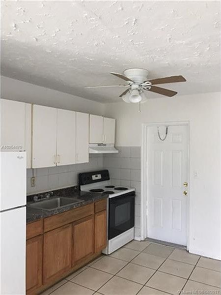 2nd image of 633 NW 11th Ave