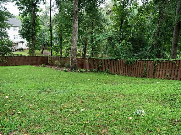 4th image of 196 Timberleaf Dr