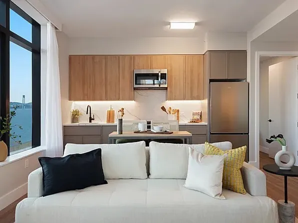 2230 Cropsey Avenue image 4 of 69