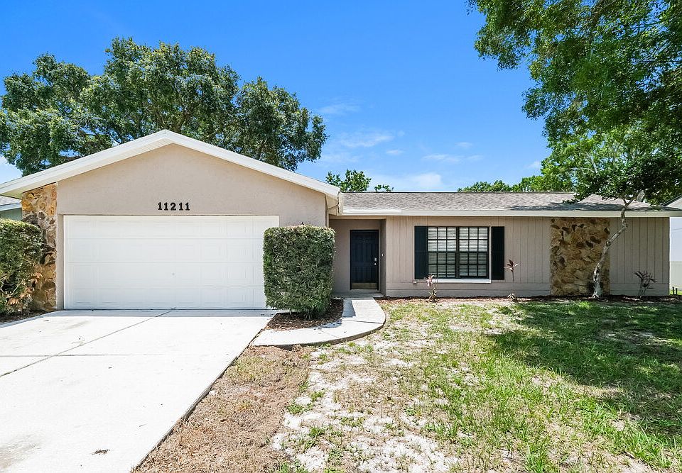 1st image of 11211 Fiddlewood Dr