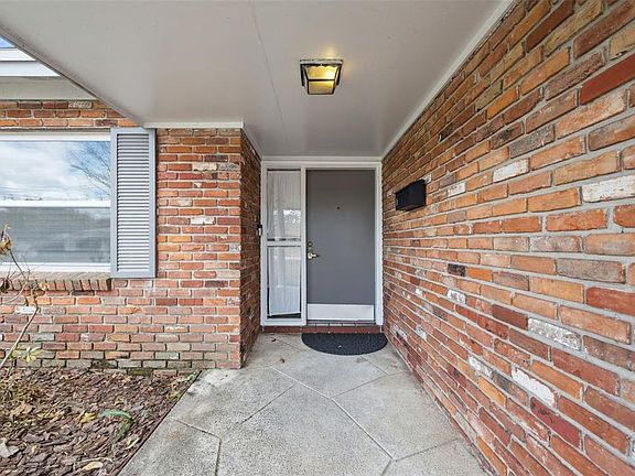 5th image of 2504 LAUDERDALE COURT