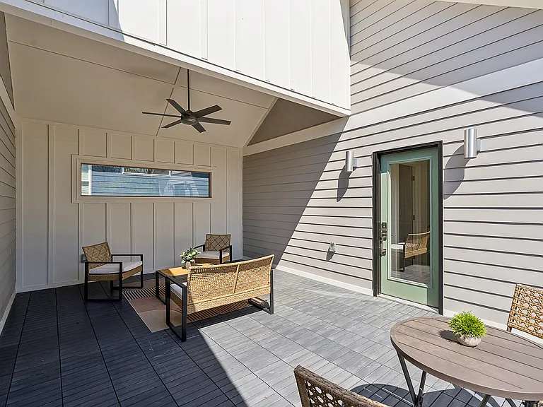 Whitefoord Ave NE — Photo 4