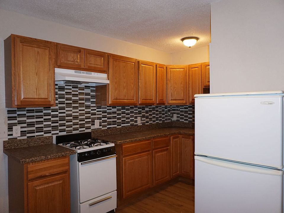 1st image of 1530 Lasalle Ave APT B