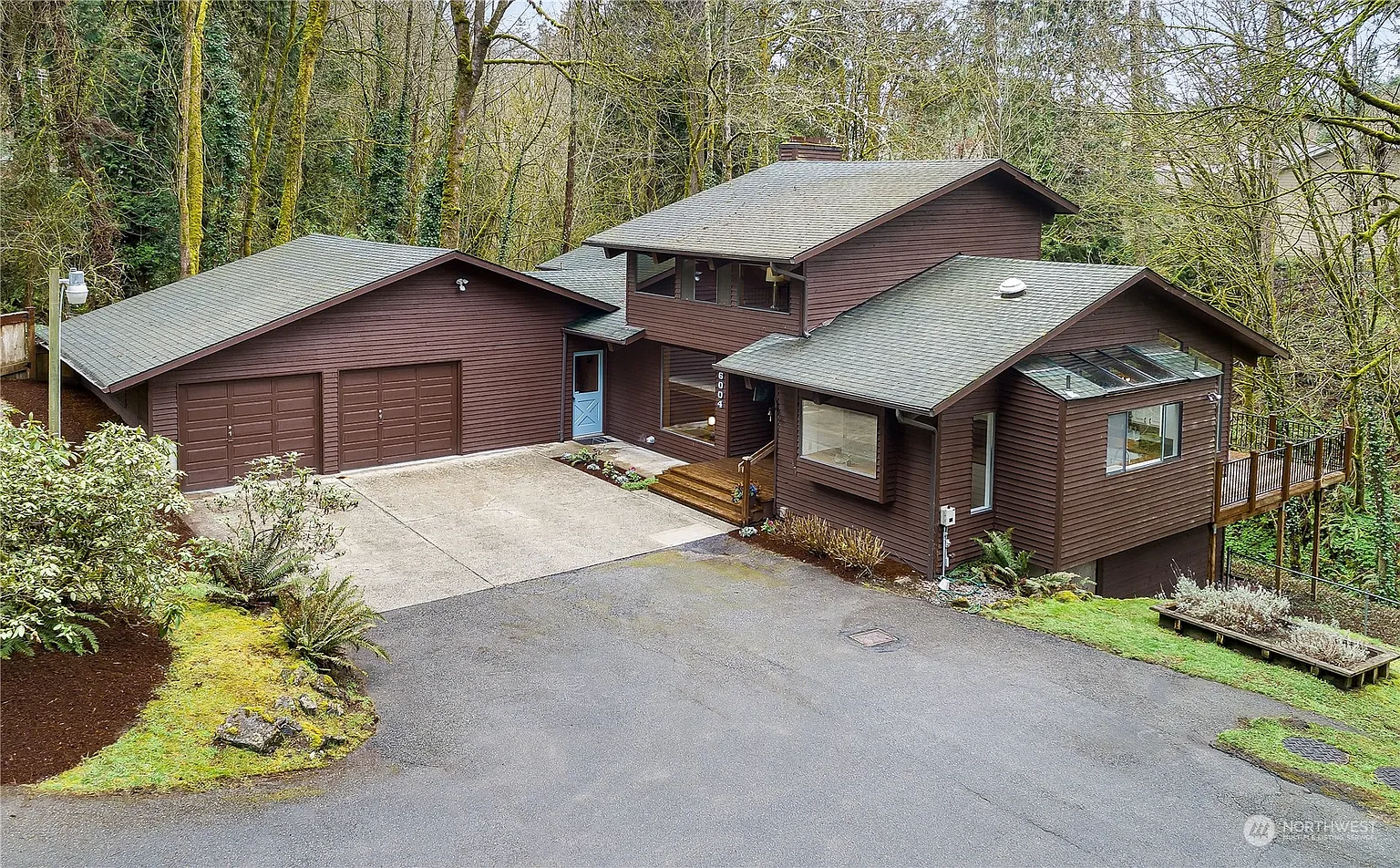 6004 Alameda Avenue W photo 1