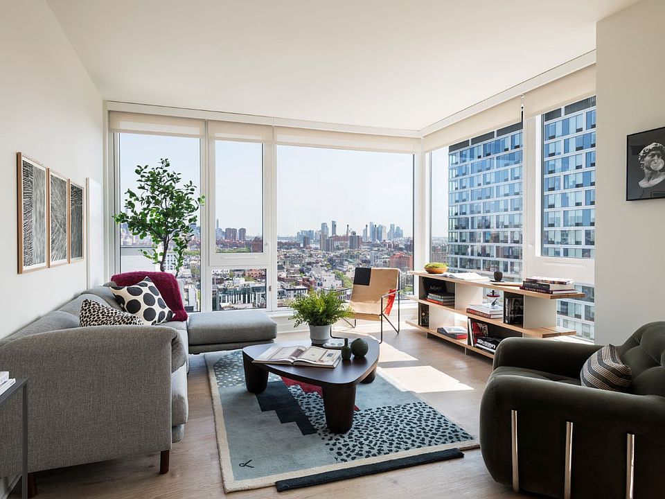 1st image of 55 Suffolk St APT 1814