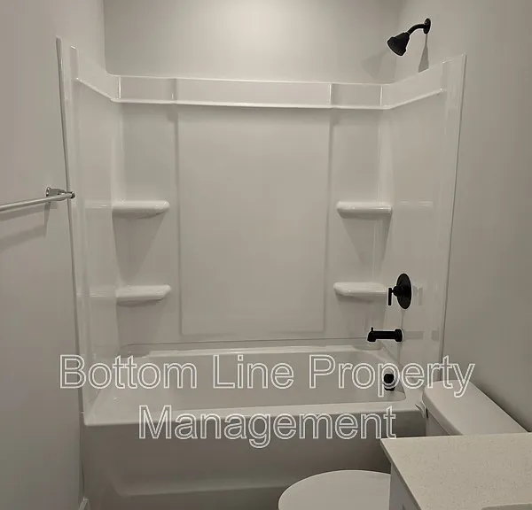 111 Viburnum Rd — Photo 36
