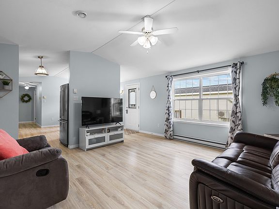 4th image of 26 Cray Ave